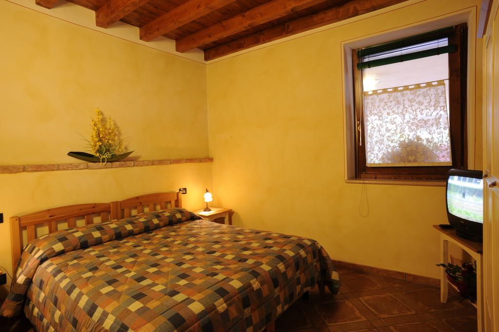 בית הארחה וליג'יו סול מיניציו 	Agriturismo Gian Galeazzo Visconti חדר תמונה